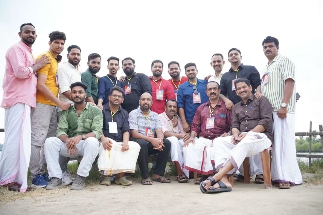 Brothers Group Moment 17